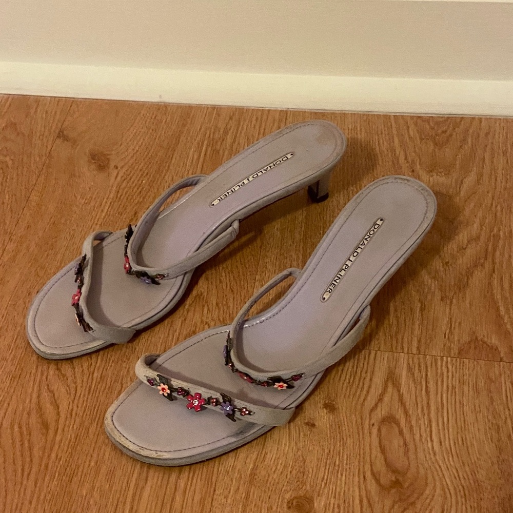 Donald J. Pliner Gray Floral Heels